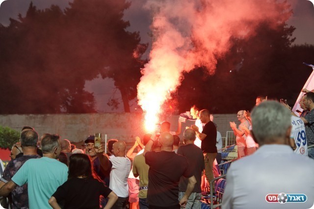 מאות אוהדים הגיעו לאימון (בן מלניק)